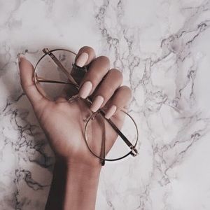 Meet your Posher, Lacey